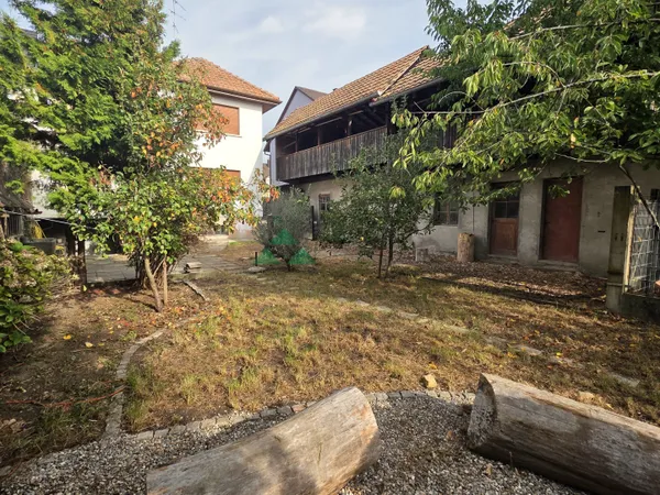 Maison centre-village 135m2 avec dépendance