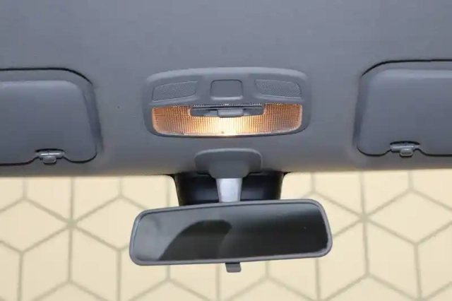 Suzuki Swift sport 1.4 boosterjet hybrid — photo 69