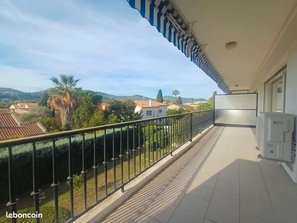T3 70 m² - 297 000 QUARTIER GODILLOT+ GARAGE 350000 en supplément