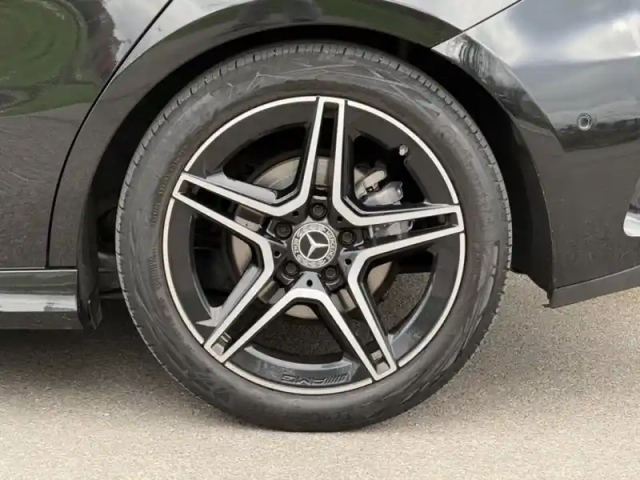 Mercedes Classe A 180 d amg line /177 li — photo 14