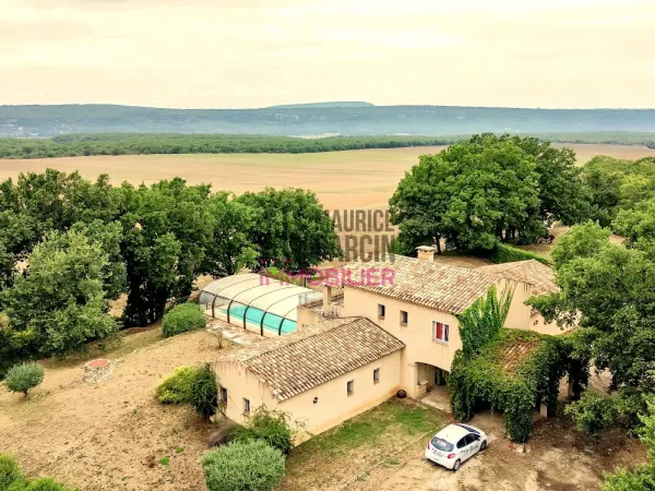 Maison 9 pièces 250 m²