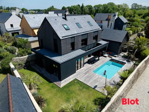 A VENDRE CHEZ BLOT IMMOBILIER - Belle propriété proche mer