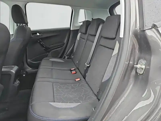 Peugeot 2008 puretech 110ch s&amp;s bvm6 — photo 12