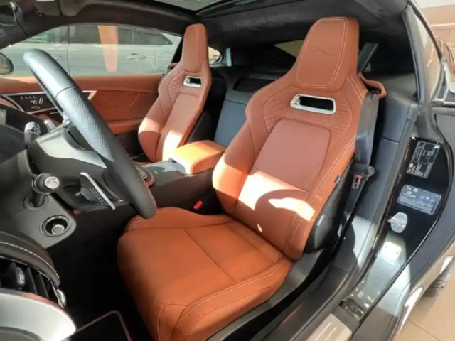 Jaguar F-Type coupe 5.0 v8 suralimenté 575ch r75 awd bva8 — photo 14