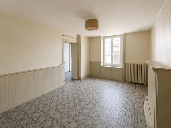 Laval Gare - Maison de Ville 3 pièces (2 chambres)