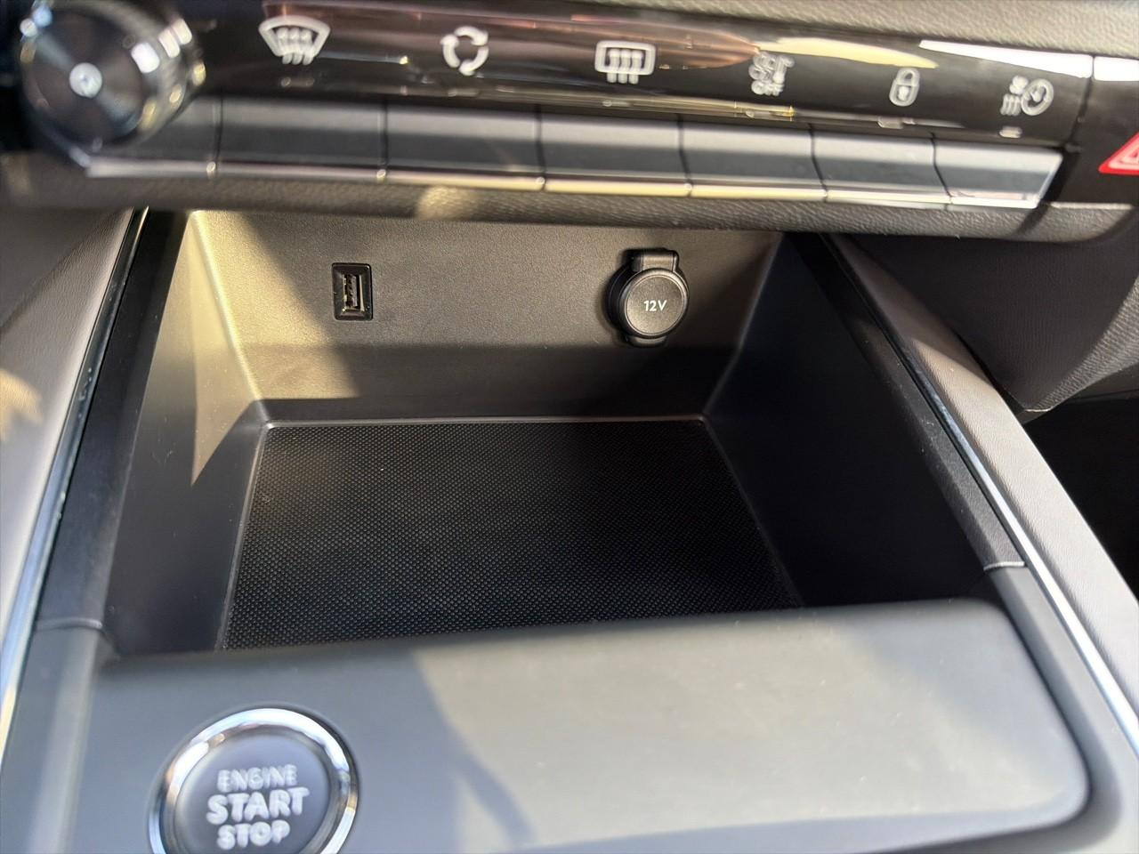 Citroën C5 Aircross hybrid 225ch shine pack e-eat8 — photo 22