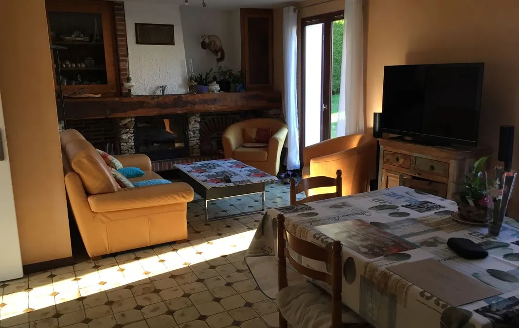 Photo 3