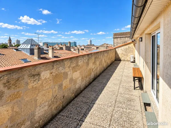 T2 meublé rénové avec rooftop privatif 15 m² - Chartrons / Jardin Public