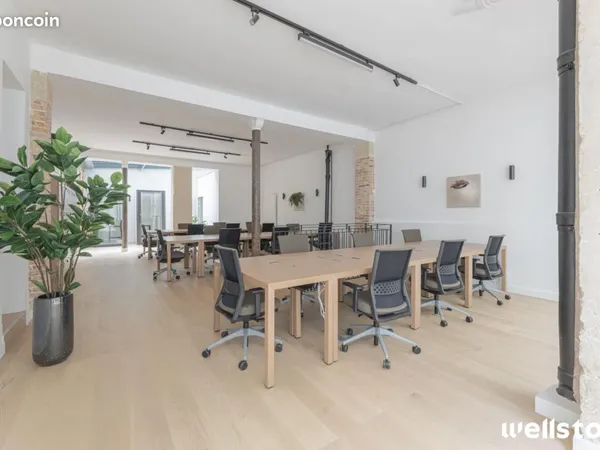 Bureau 194 m²