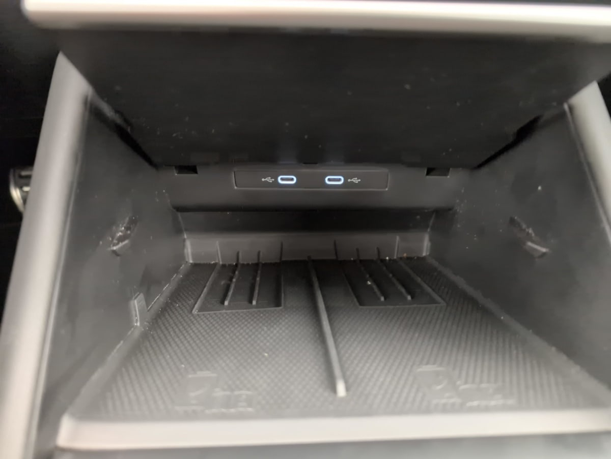 Volkswagen Tiguan — photo 20