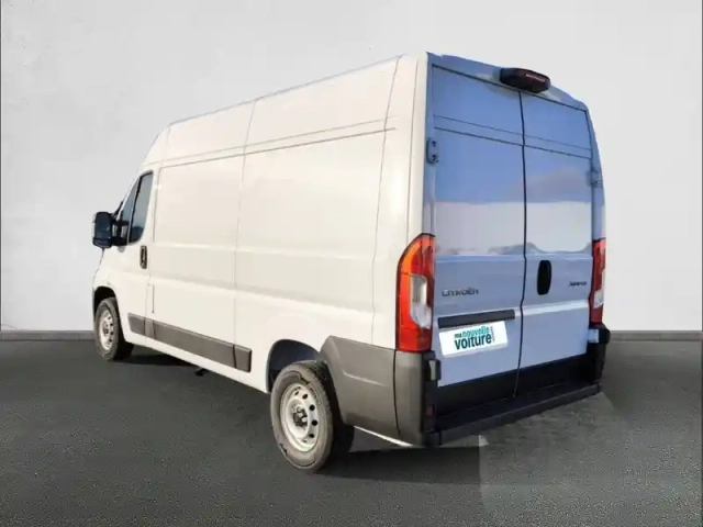 Citroën Jumper fourgon tole 33 l2h2 140 s&amp;s bvm6 — photo 27