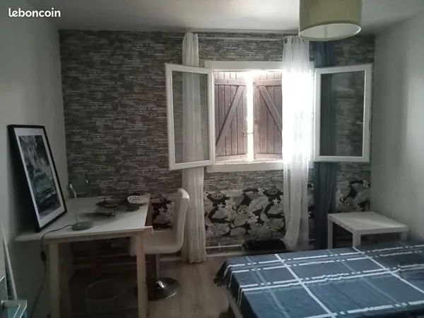 Chambre meublee