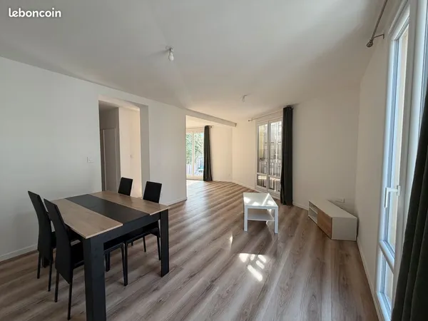 À LOUER - T3 MEUBLÉ RÉNOVÉ - 68 m² - TARBES CENTRE