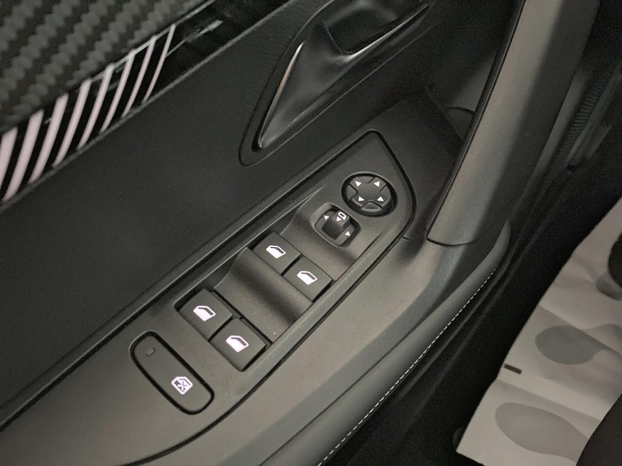 Peugeot 2008 hybrid 145 ch e-dcs6 allure — photo 20