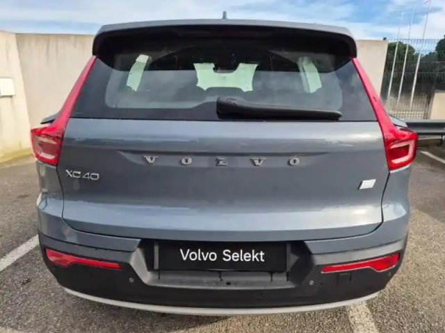 Volvo Xc40 t4 recharge 129 + 82ch inscription business dct 7 — photo 7