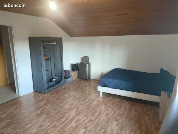 Location Chambre 35m² - Villers-le-Lac (Forêt)