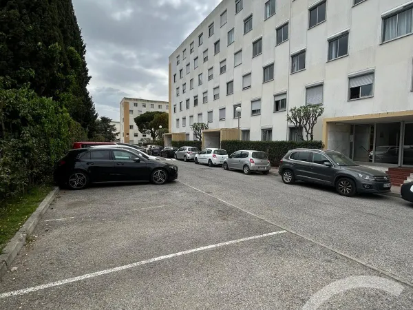 Parking 15 m²