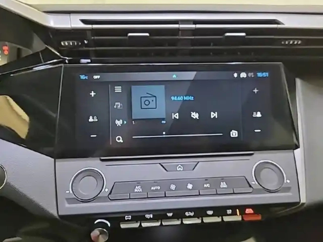 Peugeot 308 puretech 130ch s&amp;s eat8 — photo 13