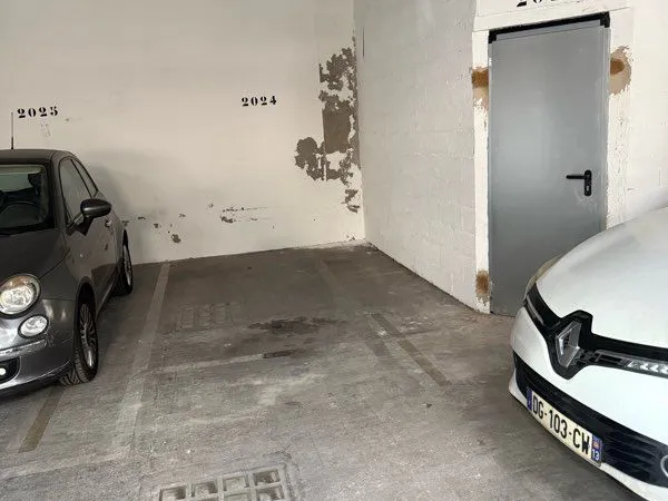 Location emplacement parking
