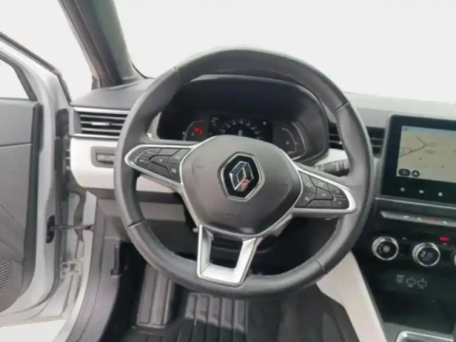 Renault Clio 1.3 tce 140ch intens -21n — photo 15
