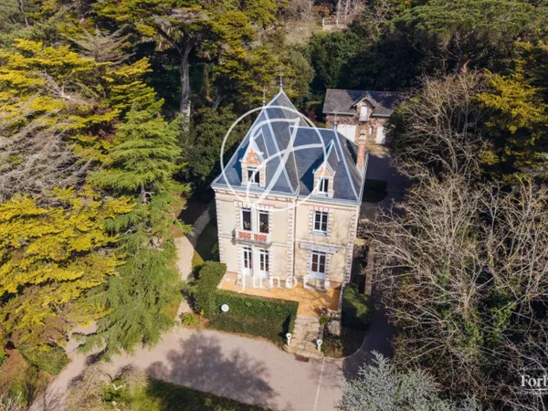 Élégante villa balnéaire de 1863 avec vue mer - 238.26m² - 6 cha