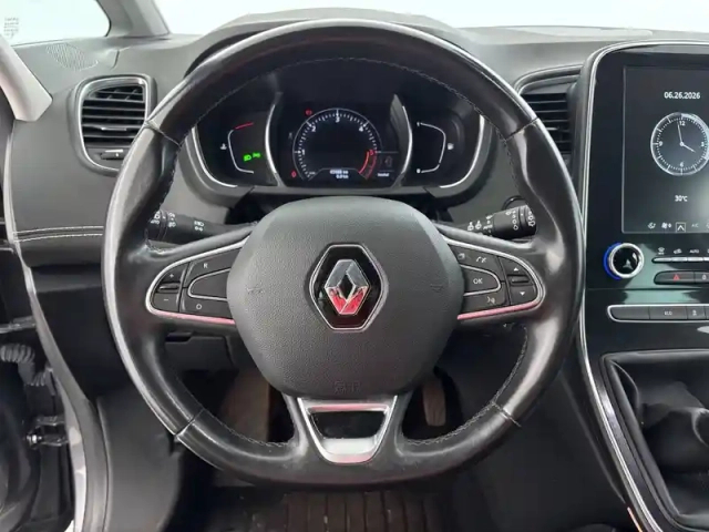 Renault Scenic blue dci 150 — photo 24