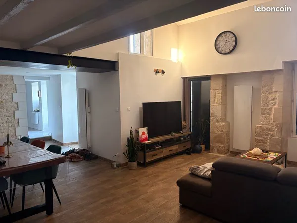 Maison ancienne entièrement rénovée - 150 m² - Lumineuse