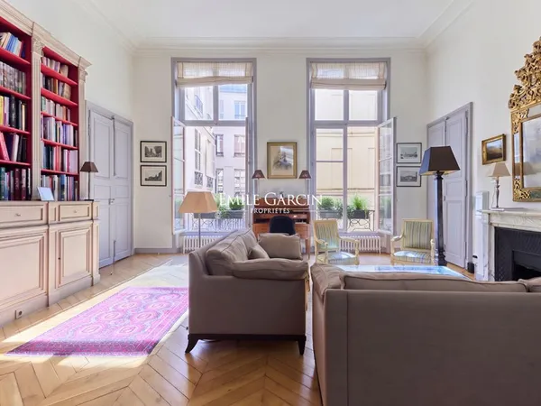 Vends t4 - 148.41 m² - Paris