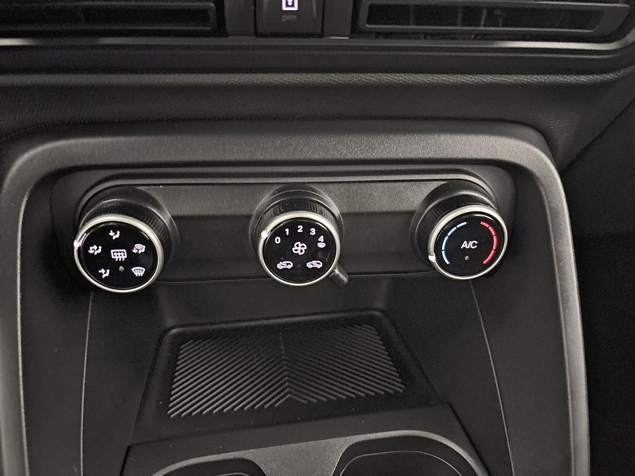 Citroën C3 turbo 100 ch manuelle plus — photo 23
