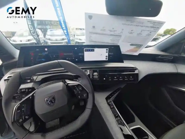 Peugeot 5008 plug-in hybrid 225 ch e-dcs7 — photo 8