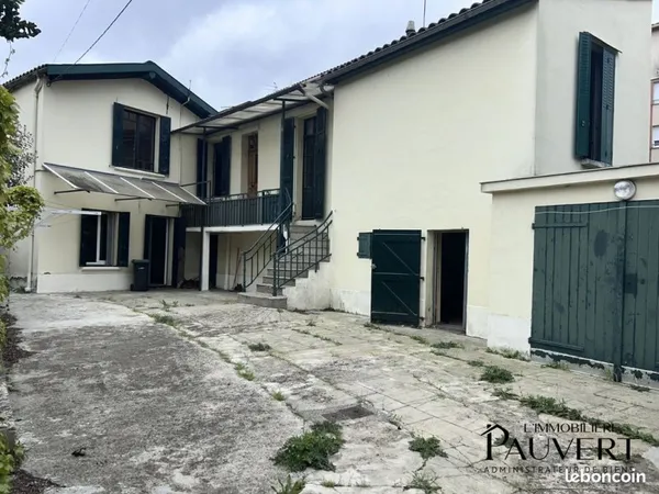 Maison 7 pièces 105 m²