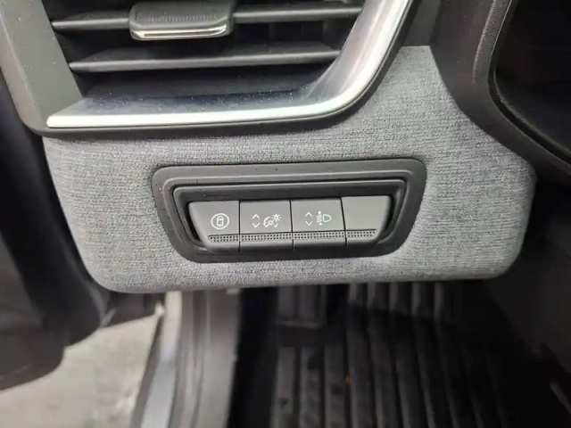 Renault Clio blue dci 100 ch gsr2 — photo 32