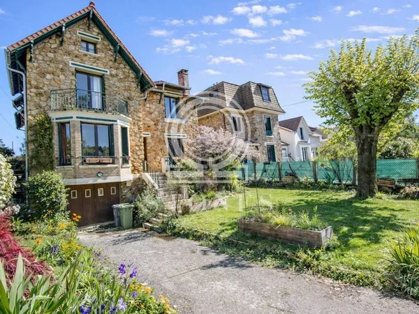 Maison 5 pièces 117 m²