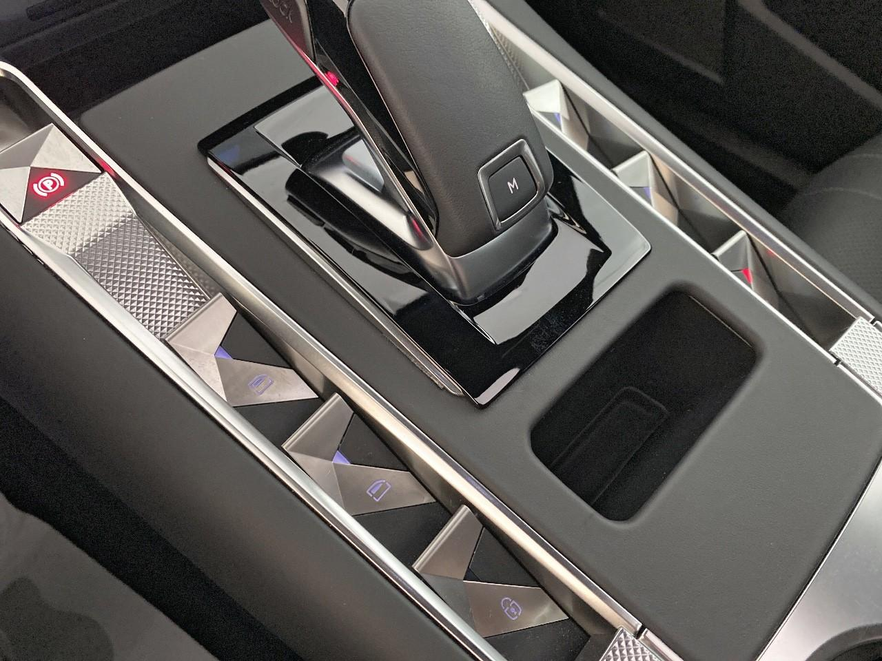 Ds Ds 7 crossback bluehdi 130 eat8 etoile — photo 20