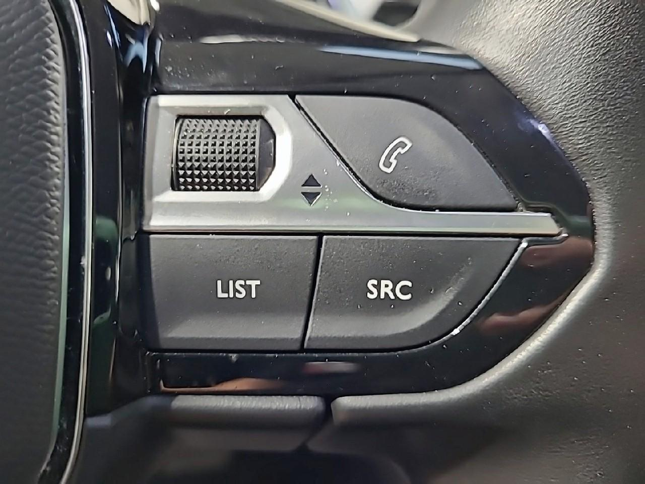 Peugeot 3008 puretech 130ch s&s eat8 allure pack — photo 21
