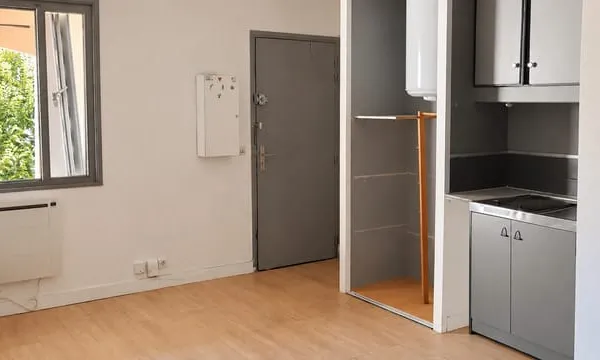 Studio 1 pièce 19 m²
