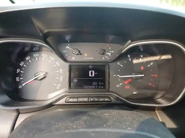 Citroën C3 Aircross puretech 110 s&amp;s bvm6 — photo 10