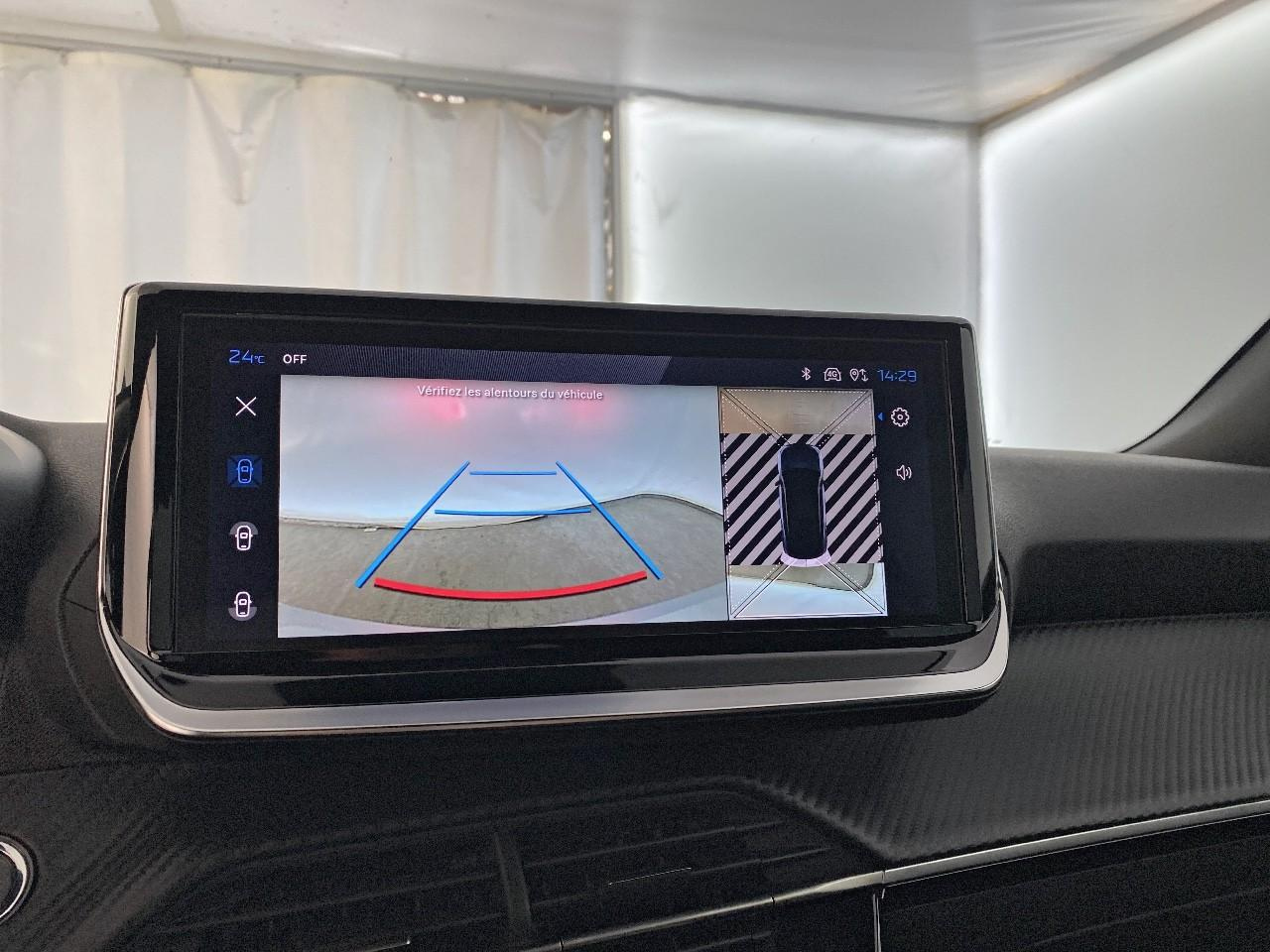 Peugeot 2008 hybrid 145 ch e-dcs6 allure — photo 17