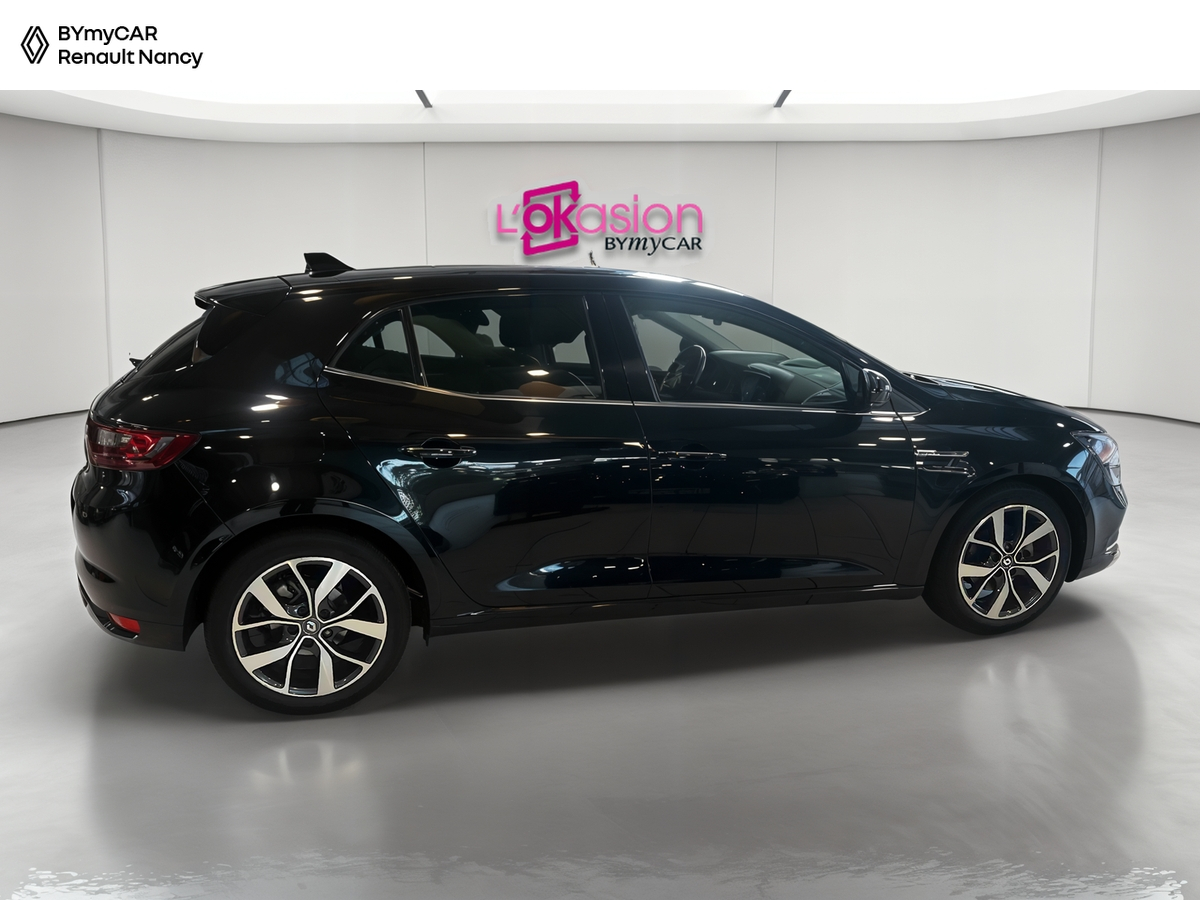 Renault Mégane IV Berline TCe 130 Energy — photo 6