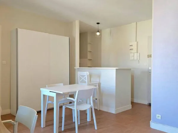Studio Lumineux centre ville  Eau incluse