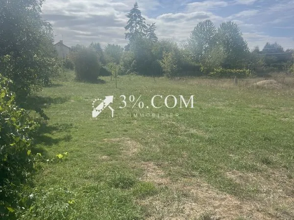 Terrain 590 m² Valdivienne