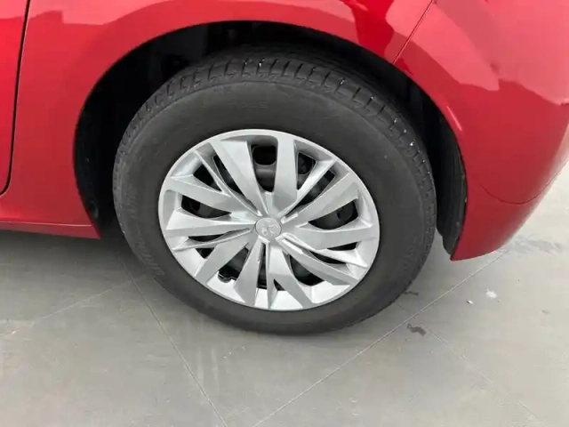 Peugeot 208 bluehdi 100 s&amp;s bvm6 — photo 13