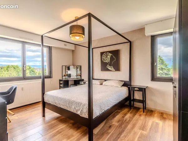 (COLOCATION 3 CHAMBRES) T4 meublé - proche douane Suisse