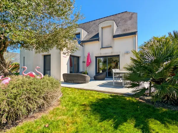 Vends maison - 207.5 m² - 7 pièces, 5 chambres - Pleumeleuc 35137