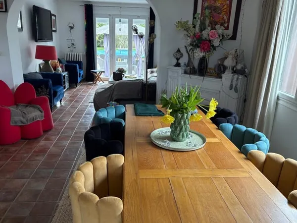 Maison familiale de 208 m² - 6 chambres - Mennecy centre
