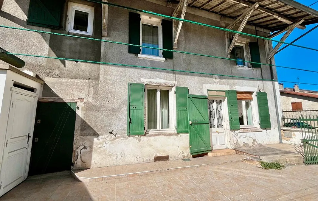 Photo 1