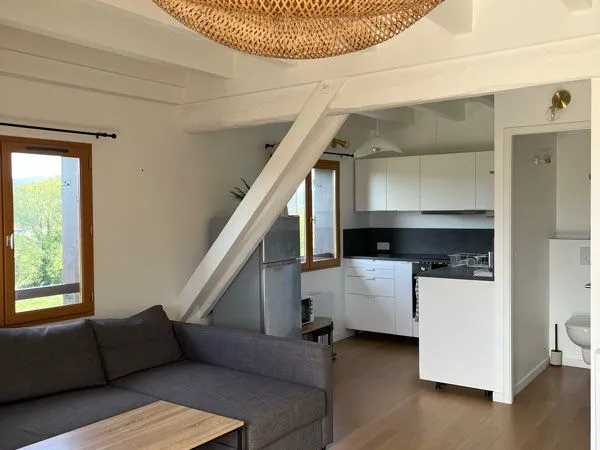 T2 DUPLEX MEUBLÉ 50m² - BALCON + PARKING PRIVÉ - POISY 74330