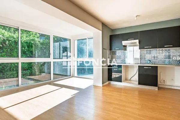 Appartement 2 pièces 63 m²