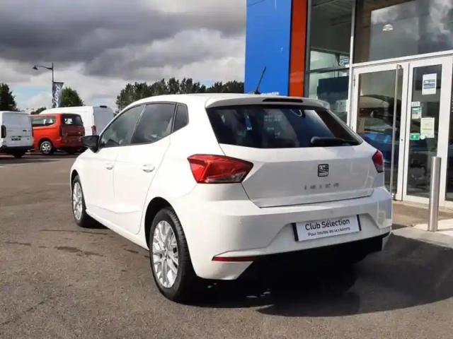 Seat Ibiza 1.0 ecotsi 95ch urban — photo 9