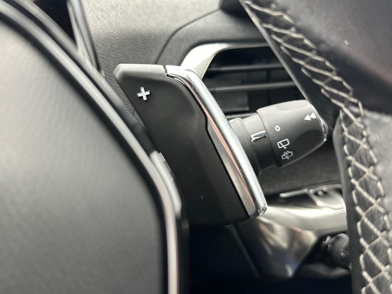 Peugeot 3008 hybrid 225 e-eat8 allure pack — photo 18